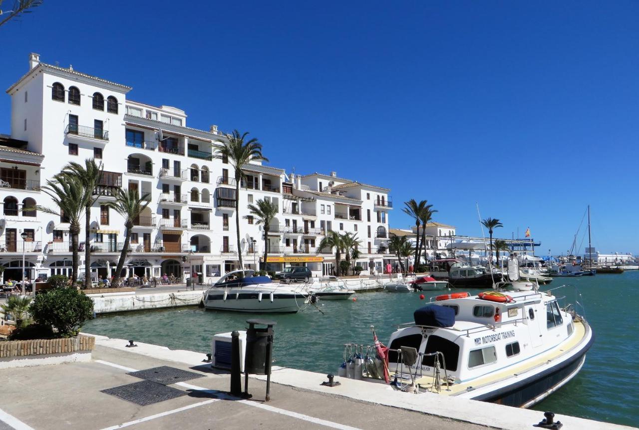 Salinas. Apartment For 4. Terrace/Parking/Pools/Gym/4Mins Beach Estepona Luaran gambar