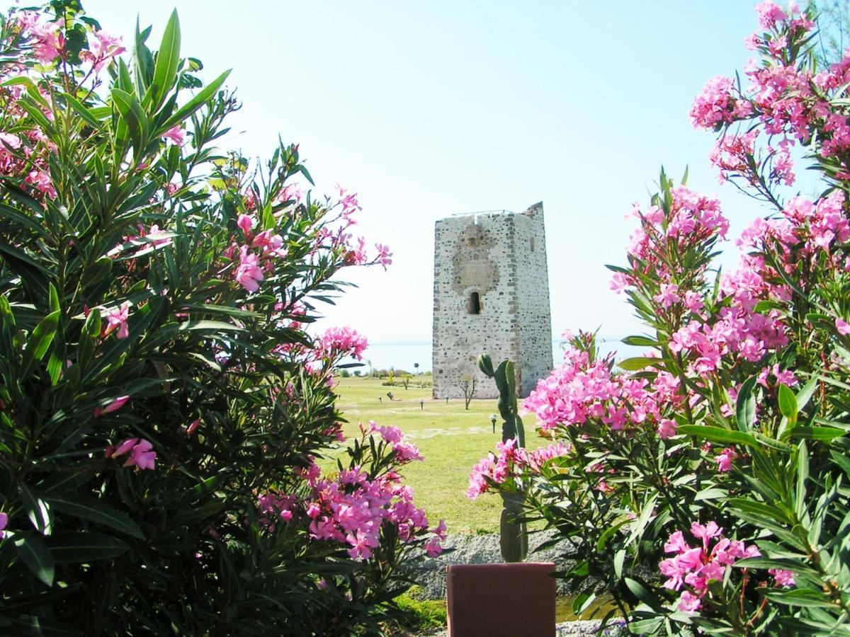 Salinas. Apartment For 4. Terrace/Parking/Pools/Gym/4Mins Beach Estepona Luaran gambar